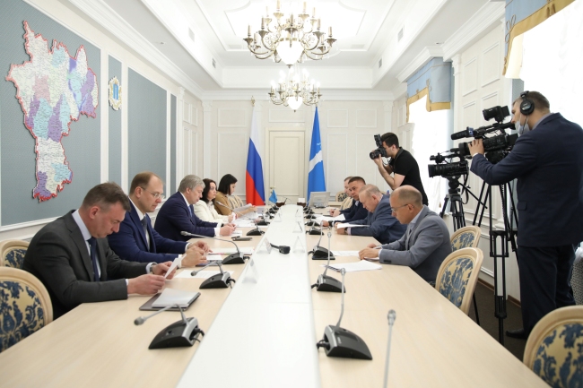 12052021-vstrecha-s-a-russkikh