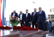 Возложение цветов к памятнику Дмитрию Разумовскому (03.09.2022)