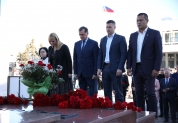Возложение цветов к памятнику Дмитрию Разумовскому (03.09.2022)