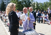 Вручение дипломов выпускникам Ульяновского института гражданской авиации имени Главного маршала авиации Б. П. Бугаева