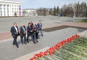 Возложение цветов к памятнику В.И. Ленину, 22 апреля 2024 года 