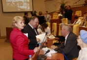 Председатель ЗСО Борис Зотов, заместитель Председателя ЗСО Тамара Дмитриева и ветеран ВОВ Василий Артамонников