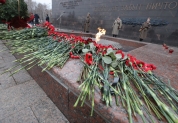 Возложение цветов к мемориалу «Вечный огонь», 3 декабря 2024 г.  