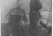 Щегольков И.С. с товарищем в Польше